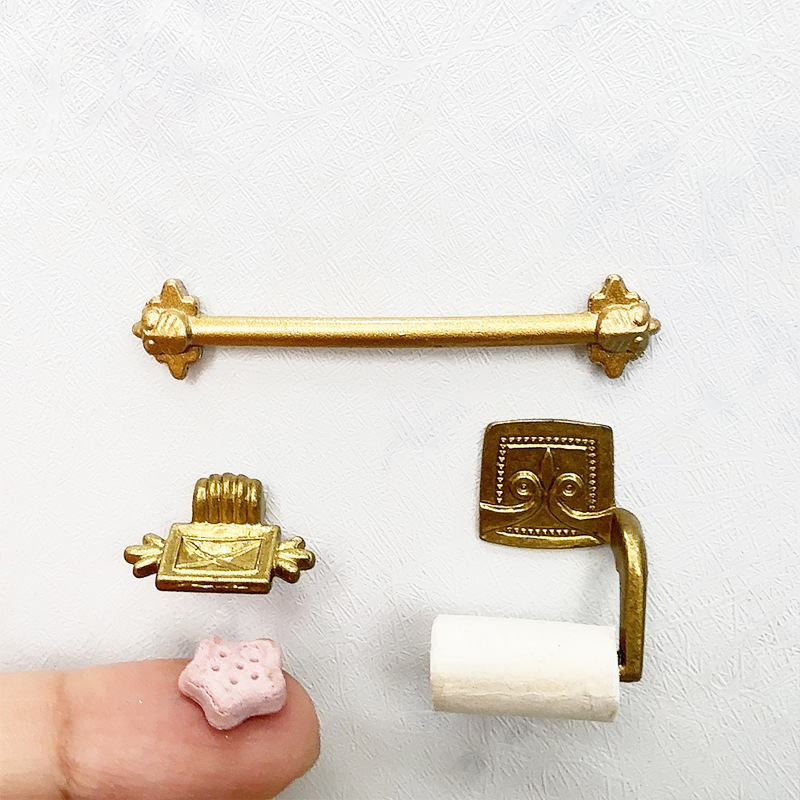 Tiny Home Bathroom Kit - ●1/12 Dollhouse Simulation Paper Towel Rack
