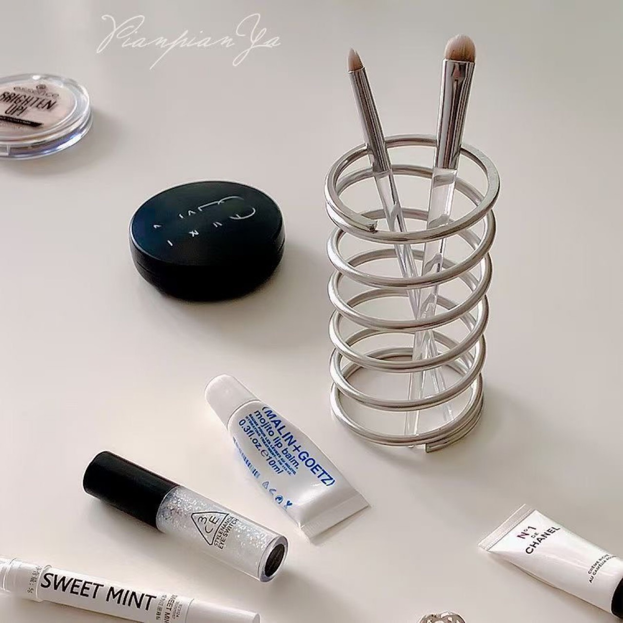 Stainless Steel Toothbrush Hol - Tiny Home Bathroom Kit reseña y precio
